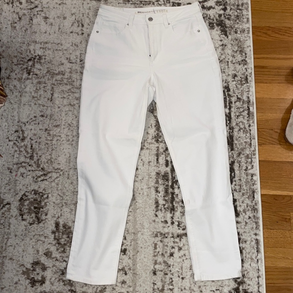 AE Mom Jean